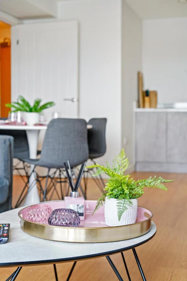 Stunning 2 Bedroom Apartment Leeds  Esterno foto