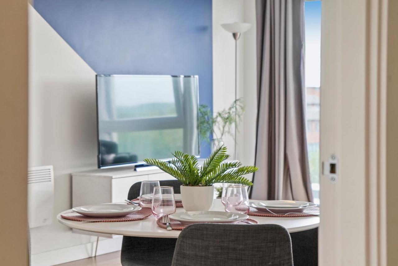 Stunning 2 Bedroom Apartment Leeds  Esterno foto