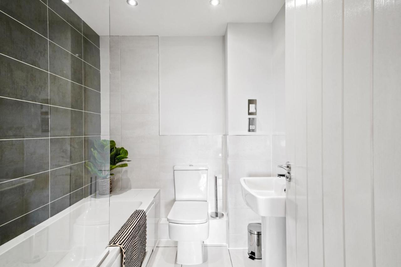 Stunning 2 Bedroom Apartment Leeds  Esterno foto